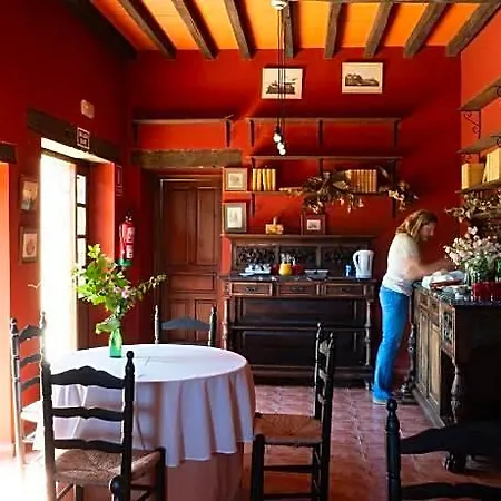 El Jardin Del Conde